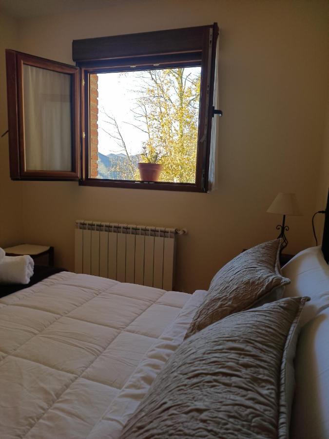 Carroceu Rural Apartment Cangas de Onís Room photo